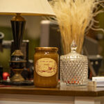 Μέλι Ερείκης & Κουμαριάς 1 kgr.  (γυάλινο βάζο)