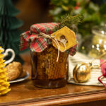 Φρέσκια Κηρήθρα Μέλι Ελάτων Ευρυτανίας "Το Χρυσιώτικο" σε βάζο (1 kgr.)